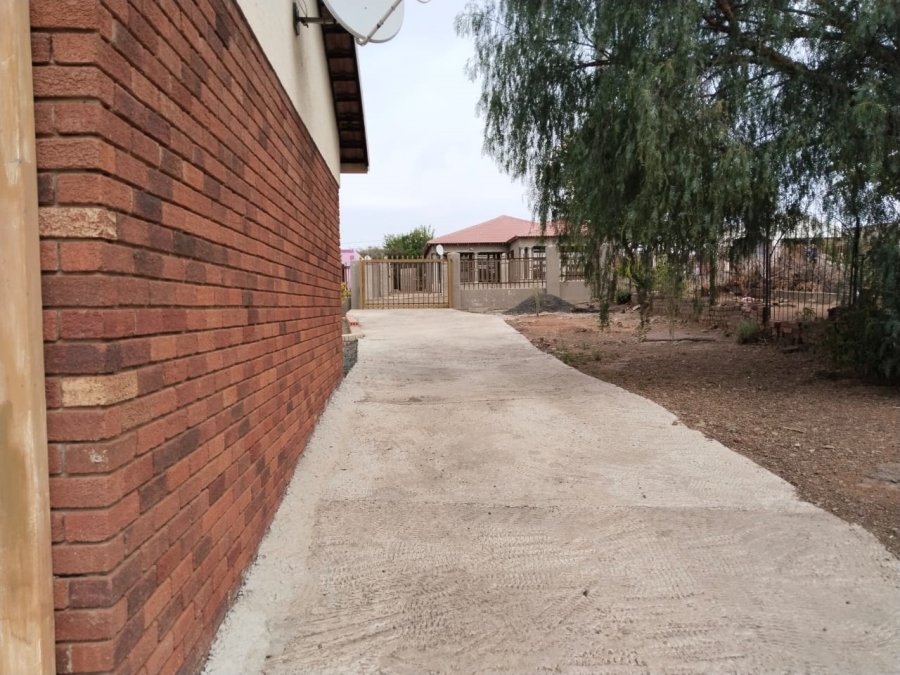 3 Bedroom Property for Sale in Botshabelo Free State